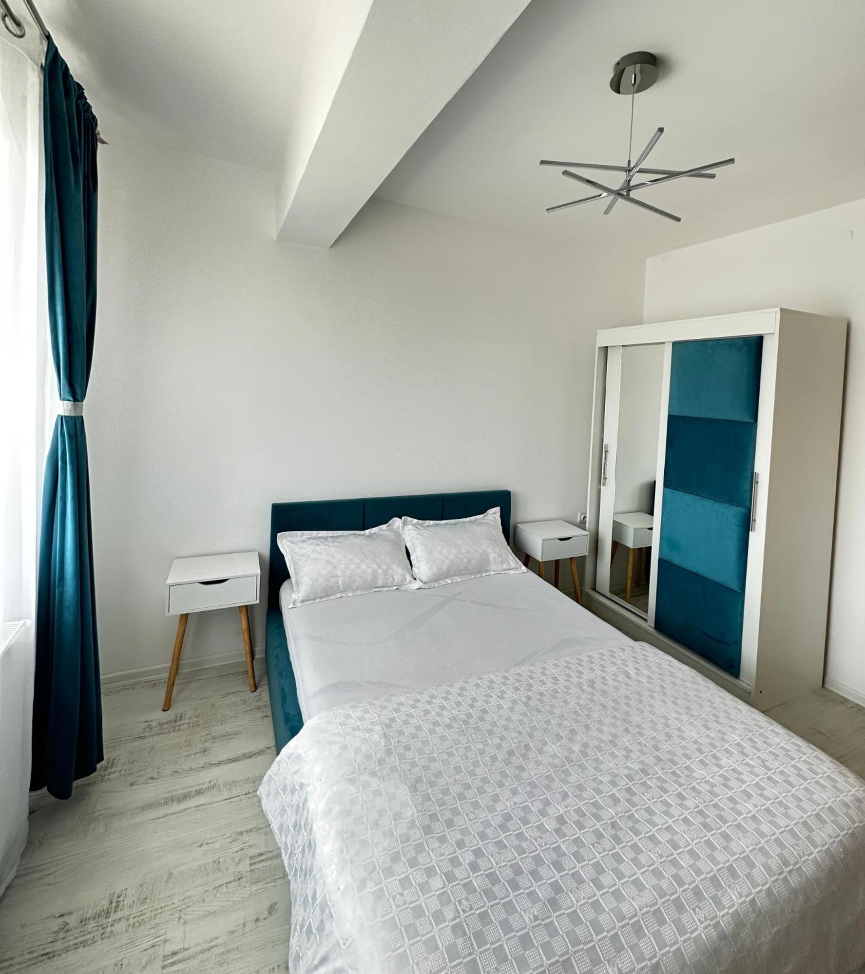 Stylish Apartment Militari - Parking Spot Chiajna エクステリア 写真